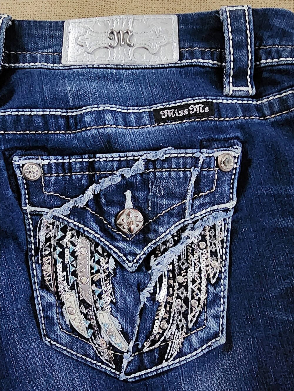 Miss Me Jeans Angel Wing Embellished 29 Women Easy Straight - Picture 6 of 12